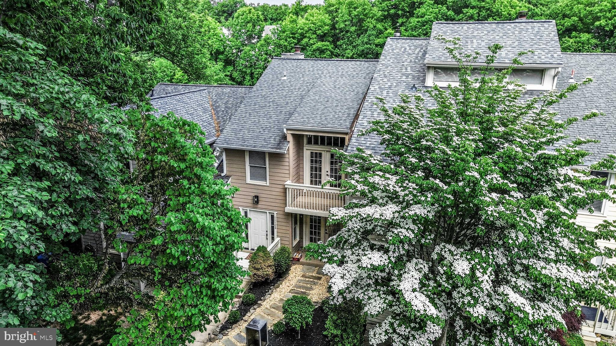 11103 Lake Chapel Lane Reston, VA 20191 - Photo 6 of 91
