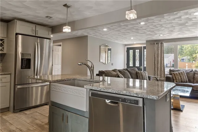 $579,900 | 151 Wethersfield Drive, Warwick, RI 02886