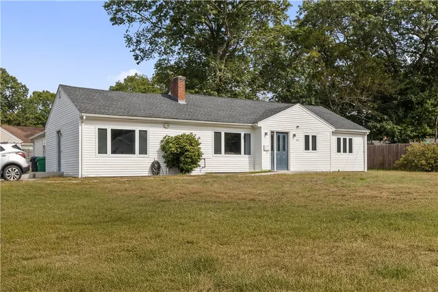 $579,900 | 151 Wethersfield Drive, Warwick, RI 02886