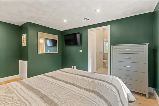 $579,900 | 151 Wethersfield Drive, Warwick, RI 02886