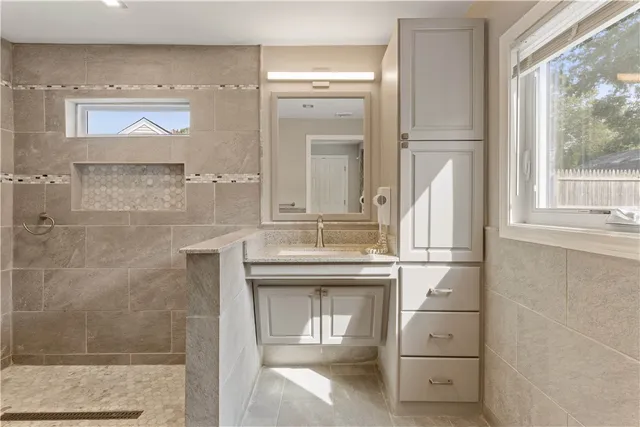 $579,900 | 151 Wethersfield Drive, Warwick, RI 02886