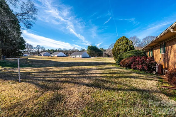 $290,000 | 2347 Plainfield Drive, Conover, NC 28613