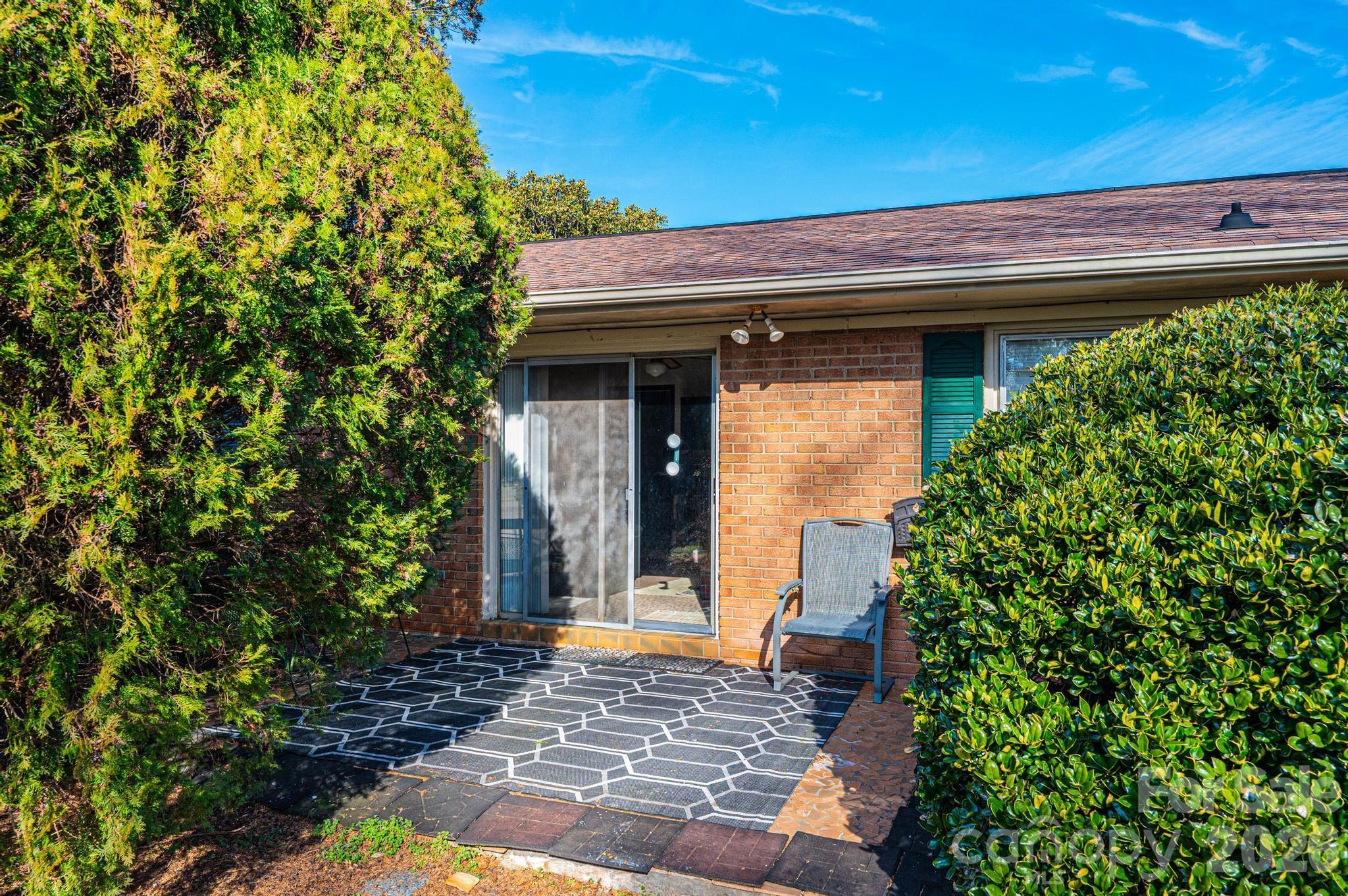 2347 Plainfield Drive Conover, NC 28613 - Photo 13 of 47