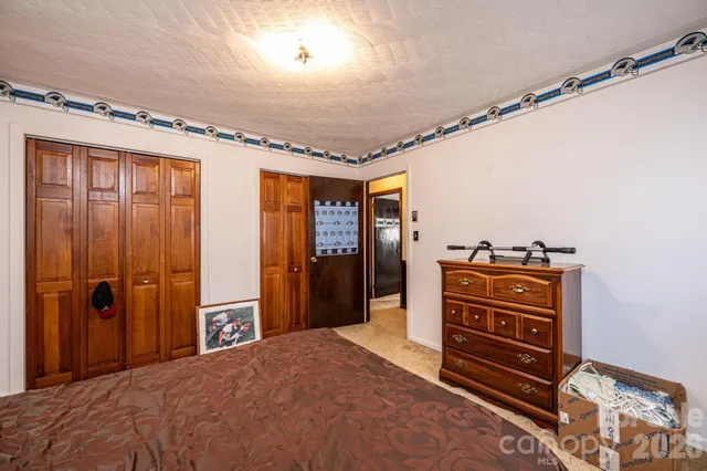 $300,000 | 2347 Plainfield Drive, Conover, NC 28613