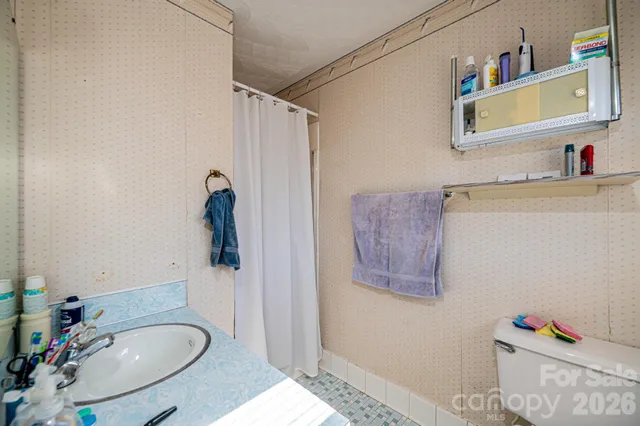 $300,000 | 2347 Plainfield Drive, Conover, NC 28613