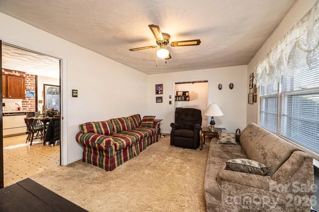 $300,000 | 2347 Plainfield Drive, Conover, NC 28613