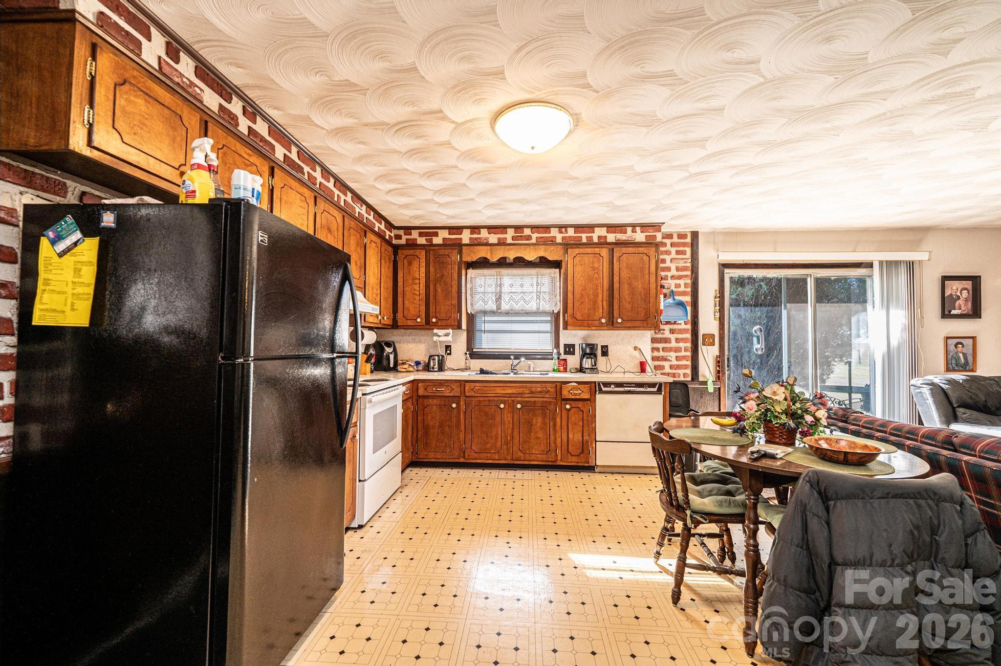 2347 Plainfield Drive Conover, NC 28613 - Photo 36 of 47