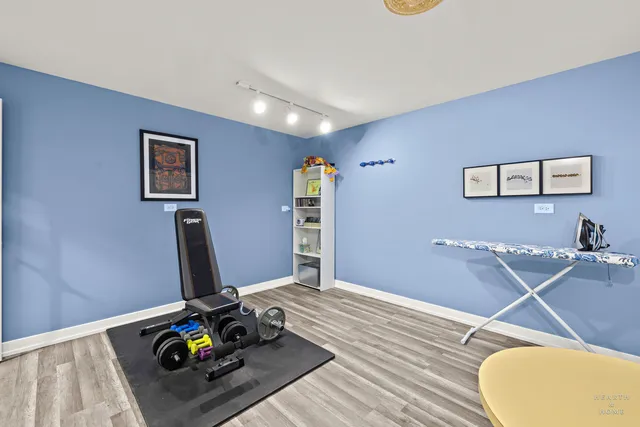 $635,000 | 1 Calais Court, Oakwood Hills, IL 60013