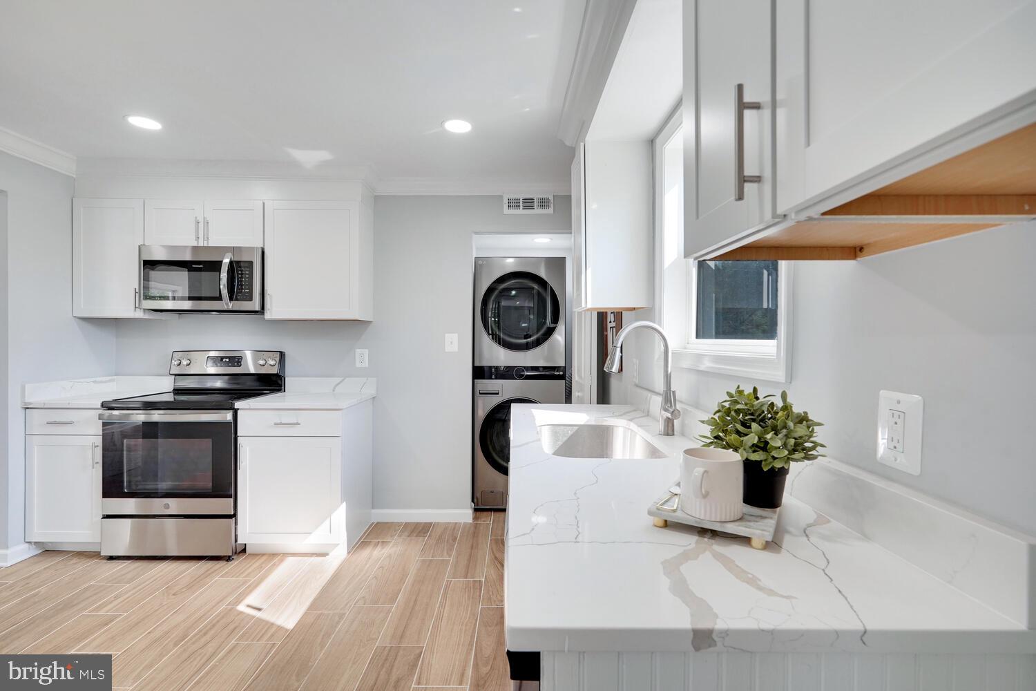 9273 Old Dumfries Road Catlett, VA 20119 - Photo 2 of 52