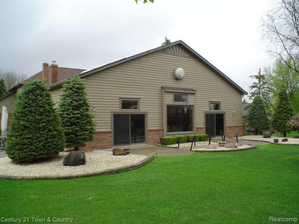 574 Snowmass Drive Rochester, MI 48309 - Photo 50 of 56 Exterior 3.jpg