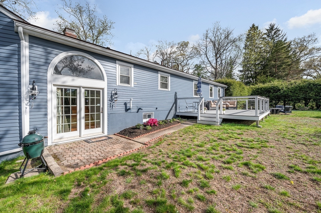 389 Marbleridge Road North Andover, MA 01845 - Photo 32 of 35