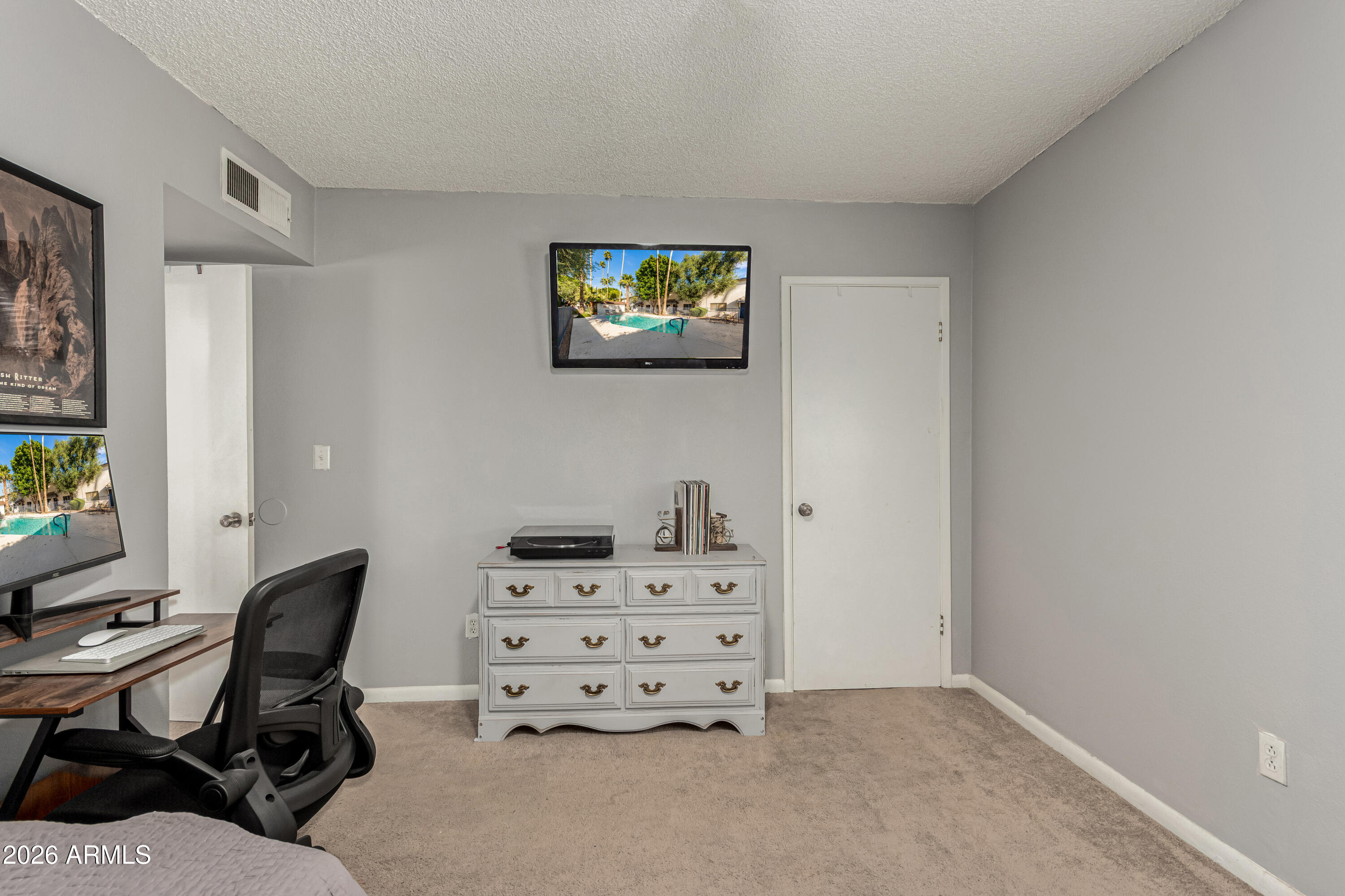 1531 West Colter Street, Unit 1 Phoenix, AZ 85015 - Photo 19 of 32 a view of workspace with lounge chair