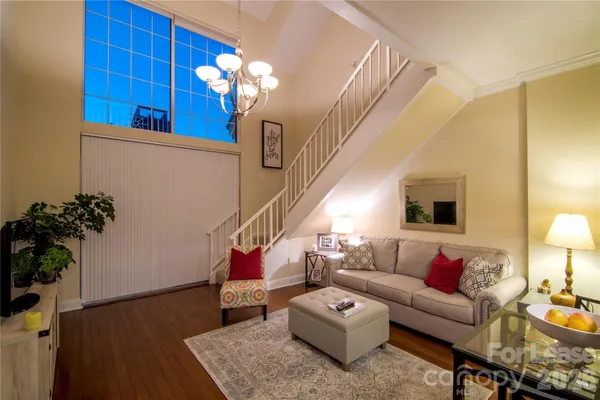 $2,200 | 300 West 5th Street, Unit 639, Charlotte, NC 28202