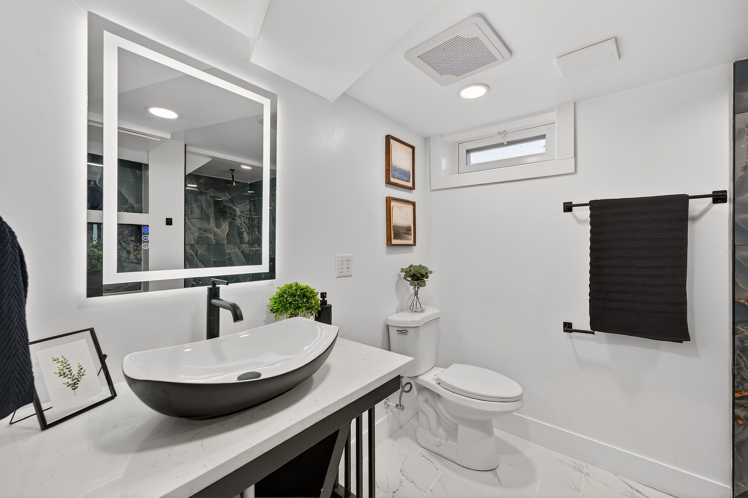 4648 South 14th Street Milwaukee, WI 53221 - Photo 24 of 30 Lower Level Full Bathroom