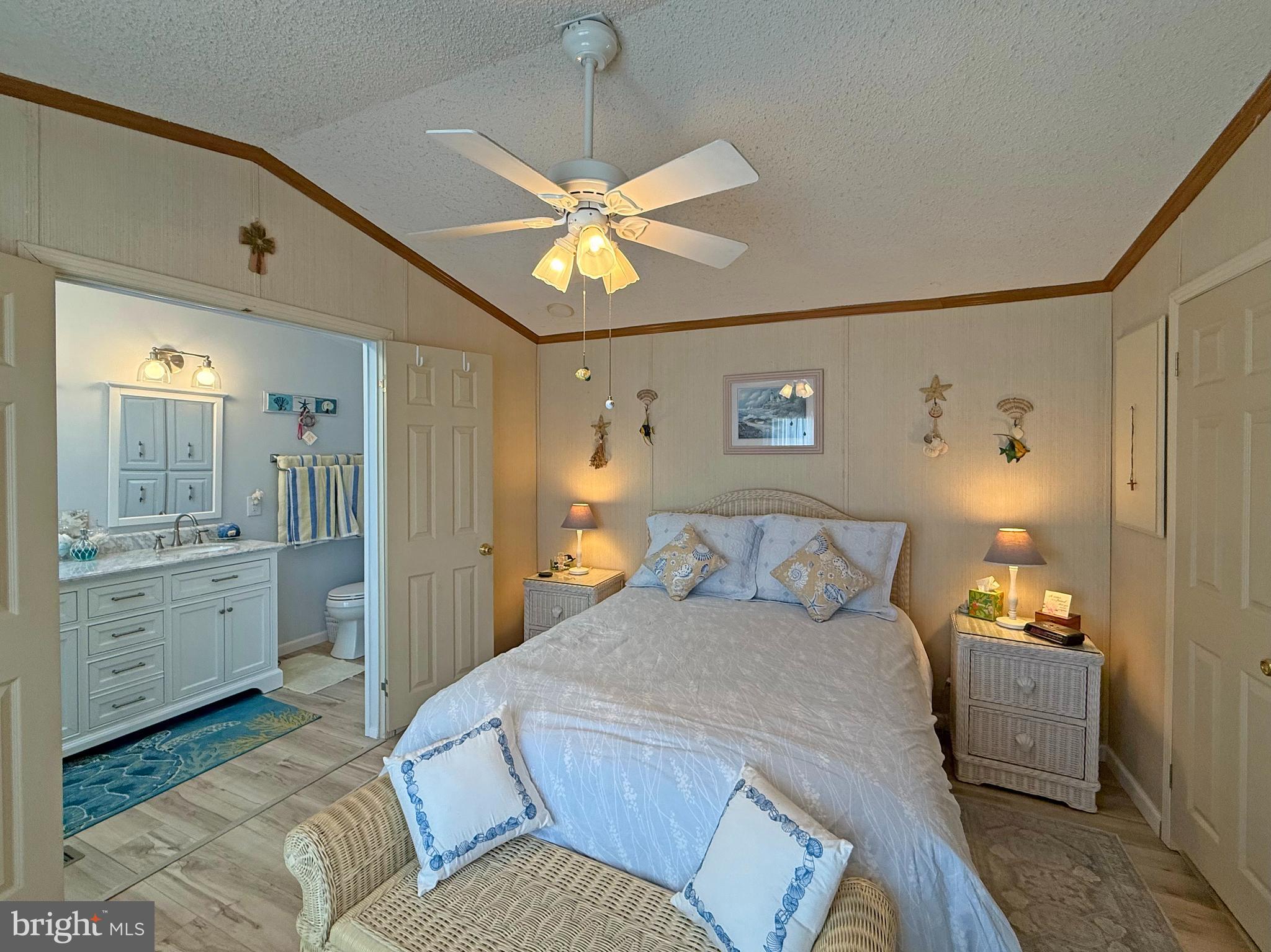 35653 Highlands Way, Unit 182 Rehoboth Beach, DE 19971 - Photo 17 of 33 en Suite Bedroom