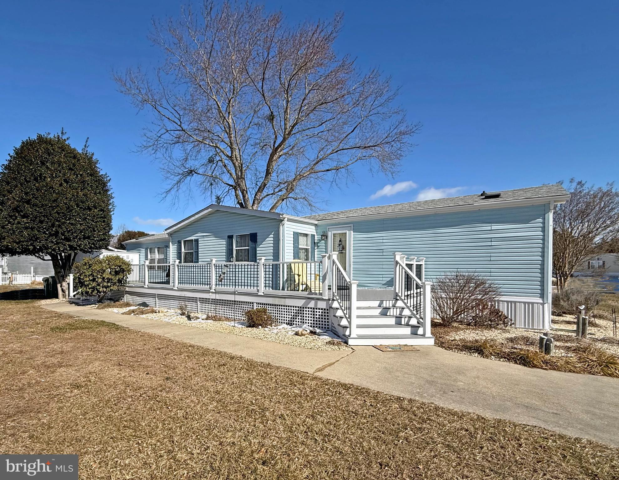 35653 Highlands Way, Unit 182 Rehoboth Beach, DE 19971 - Photo 31 of 33 Wrap-Around Deck