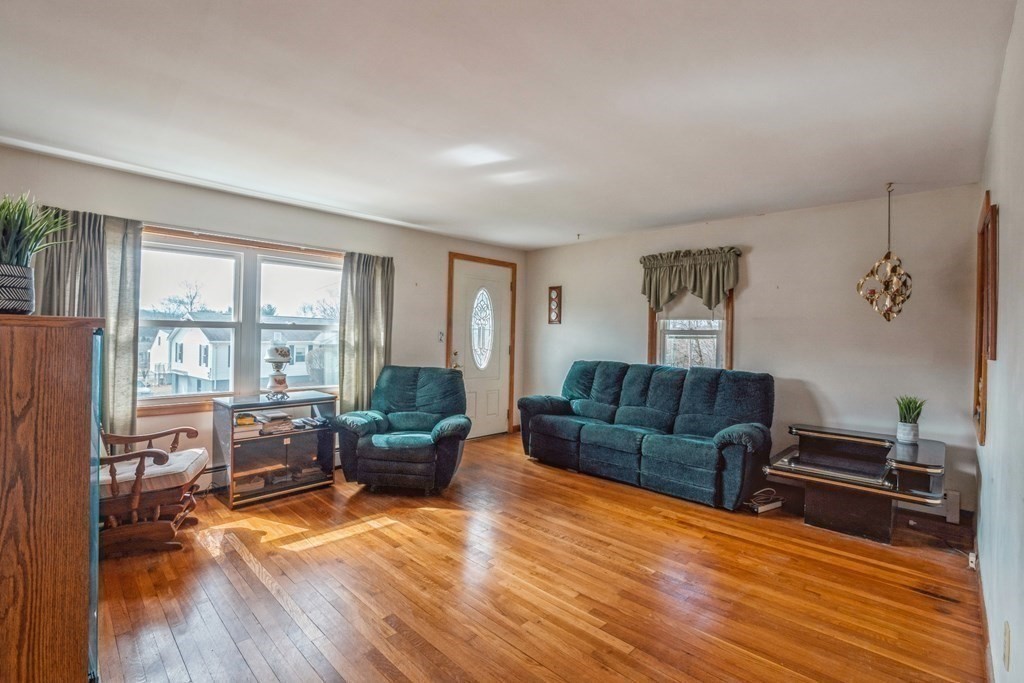 24 Westwood Road Webster, MA 01570 - Photo 11 of 40 Gallery Image 11