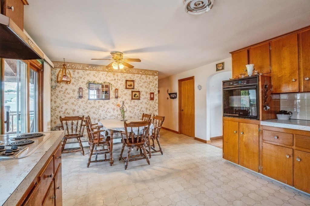 24 Westwood Road Webster, MA 01570 - Photo 15 of 40 Gallery Image 15