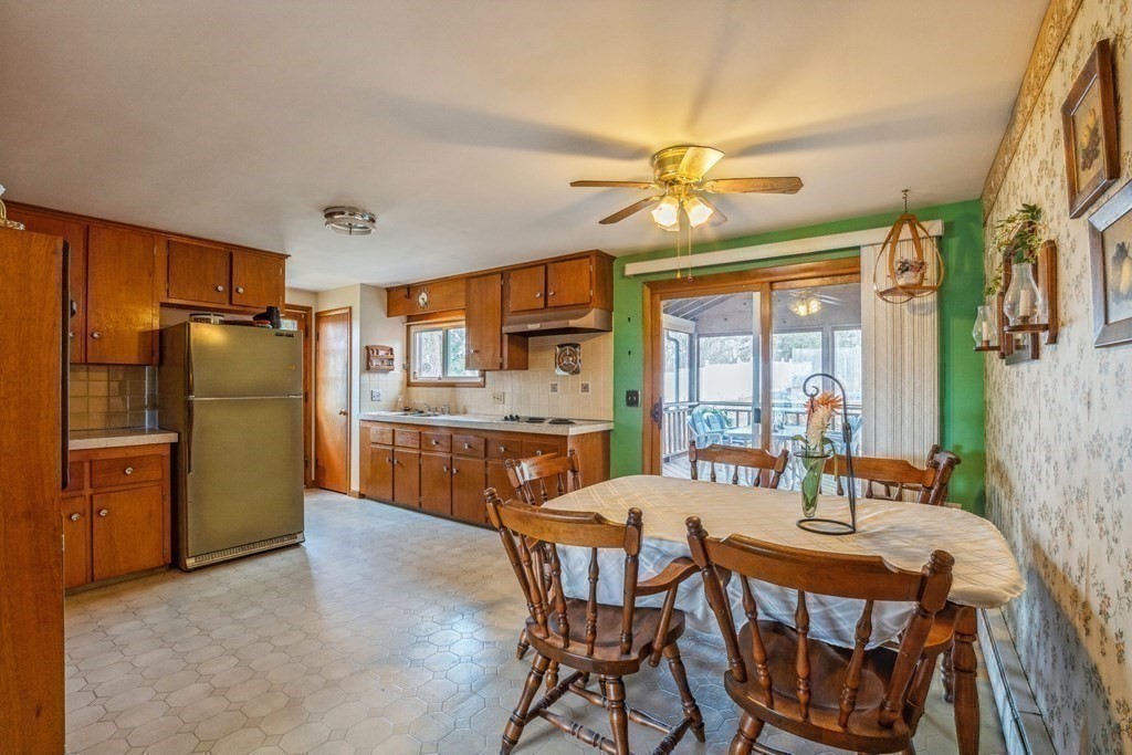 24 Westwood Road Webster, MA 01570 - Photo 17 of 40 Gallery Image 17