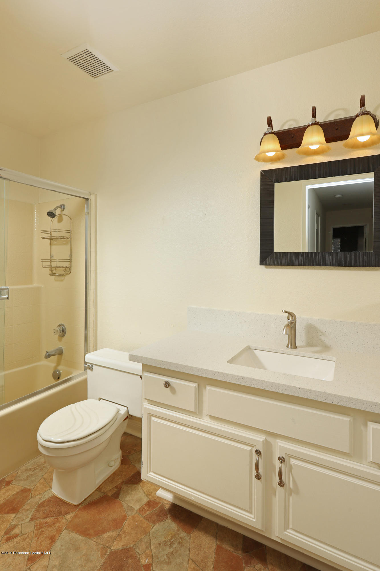 9377 Silverleaf Way Rancho Cucamonga, CA 91701 - Photo 7 of 15 IMG_1757