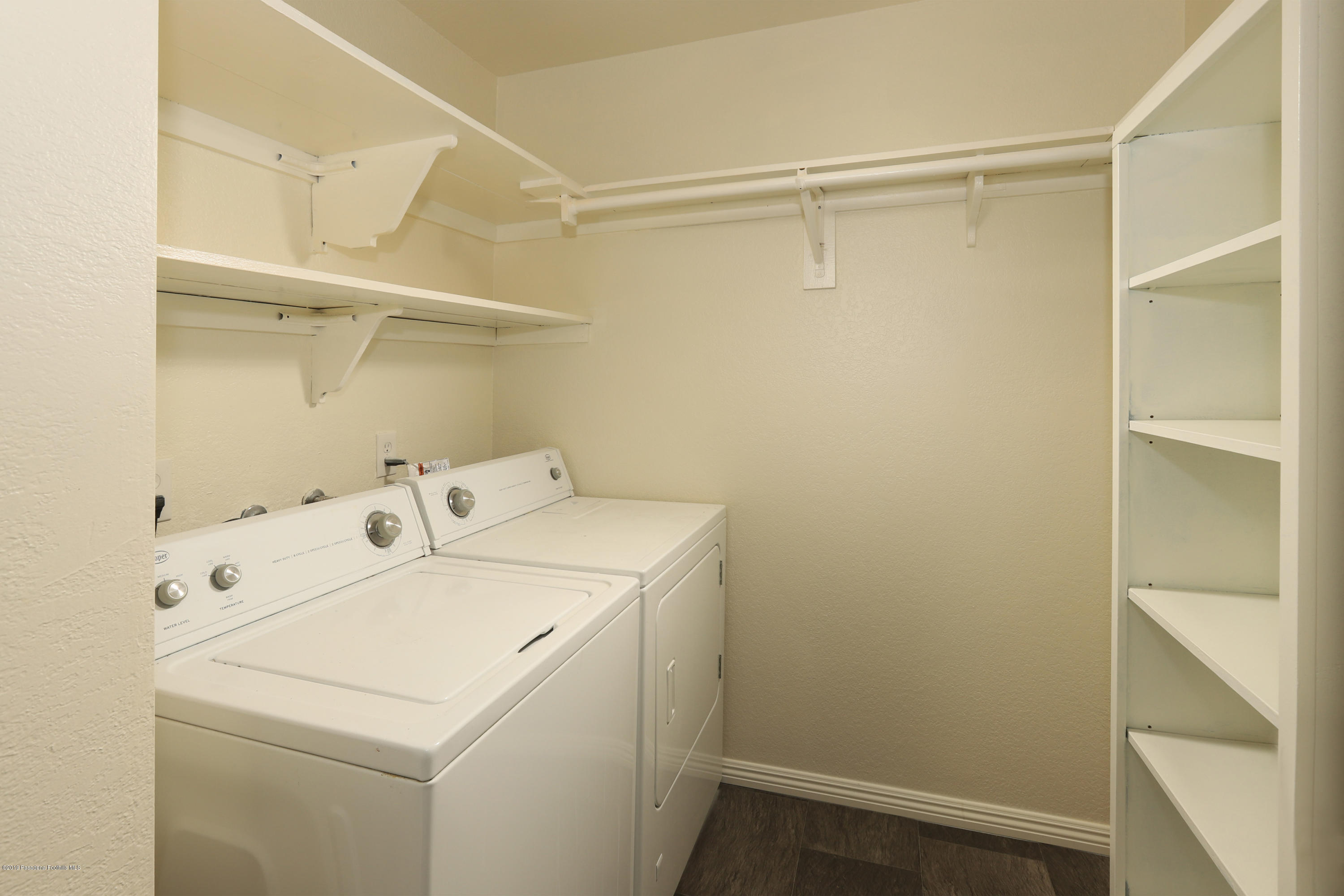 9377 Silverleaf Way Rancho Cucamonga, CA 91701 - Photo 8 of 15 IMG_1768