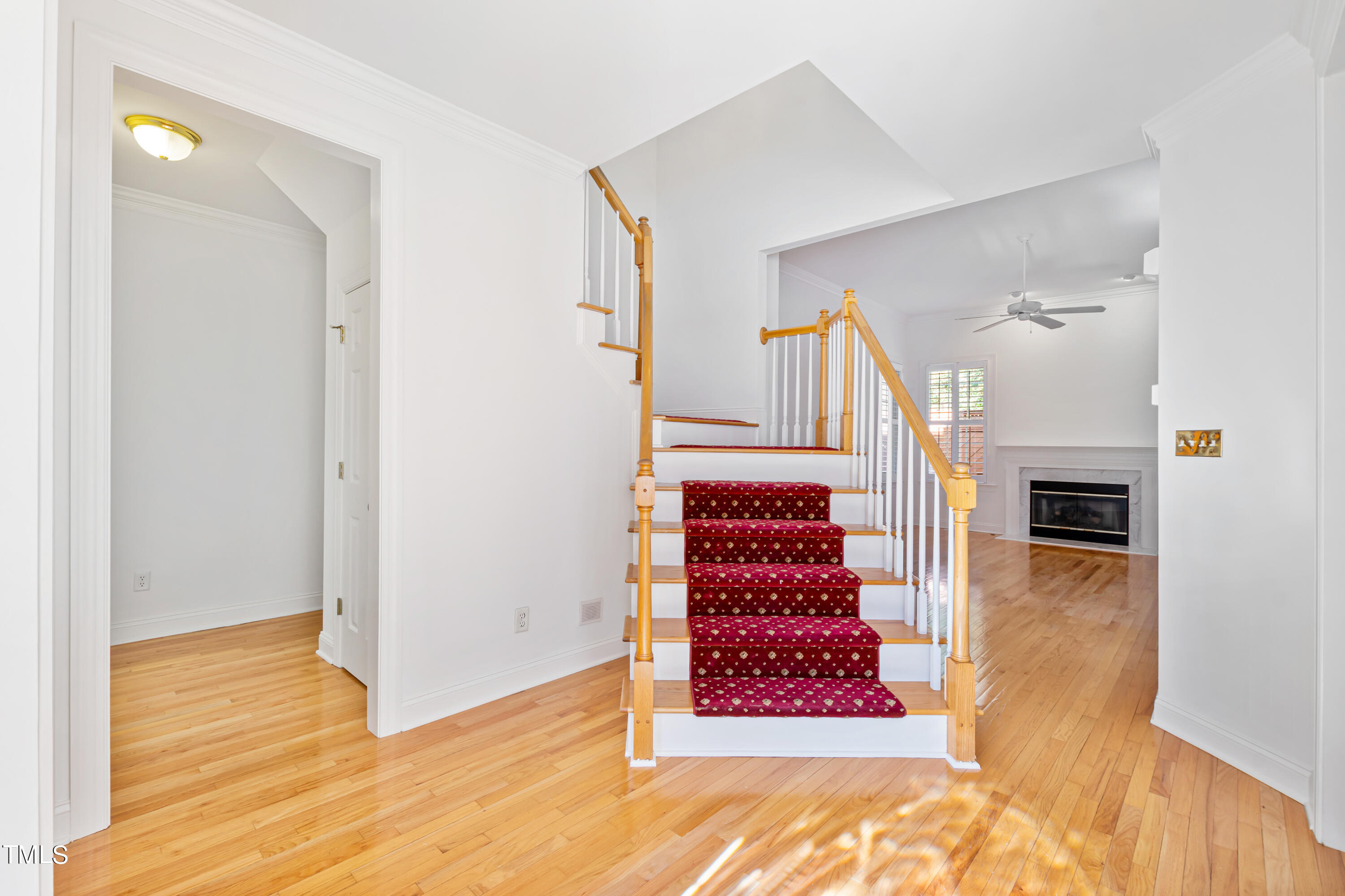 7412 Fontana Ridge Lane Raleigh, NC 27613 - Photo 7 of 52 Foyer