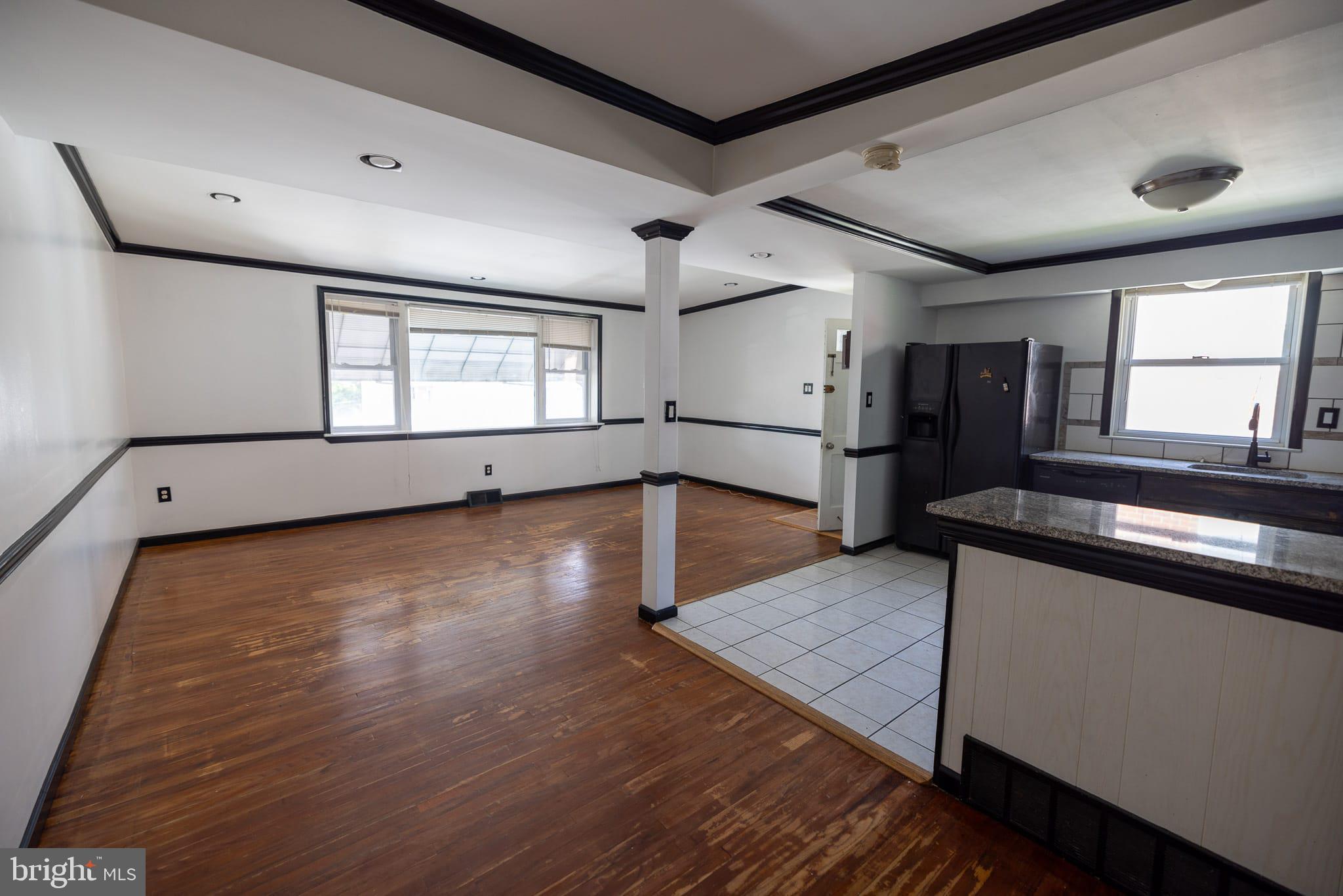 7239 Hill Road Philadelphia, PA 19128 - Photo 8 of 25 Gallery Image 8
