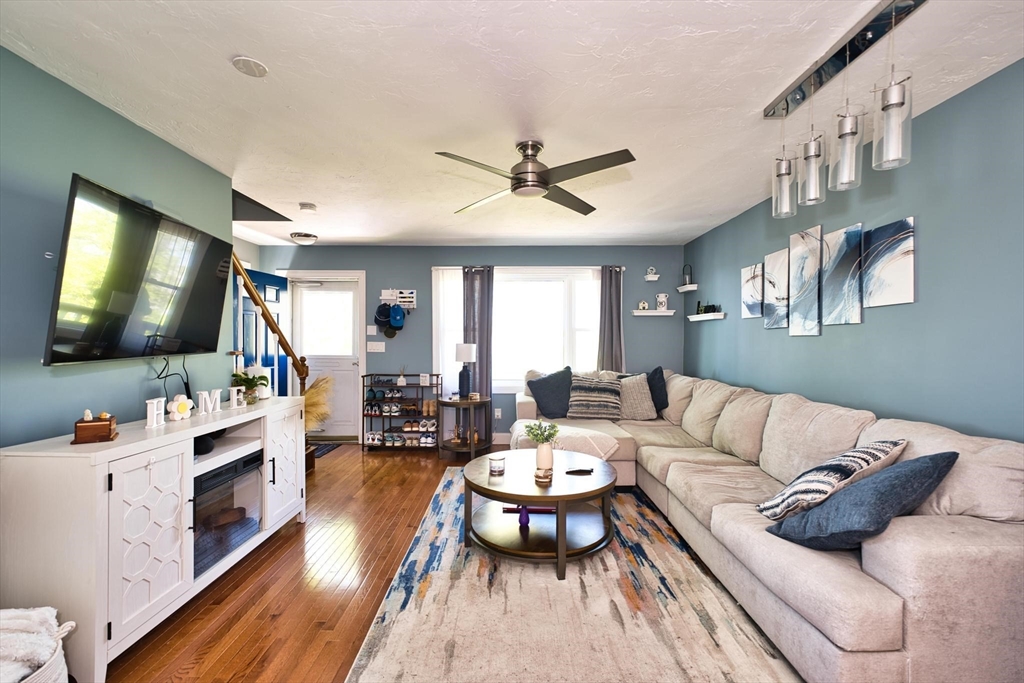 103 Valentine Street, Unit 3 Fall River, MA 02720 - Photo 17 of 41