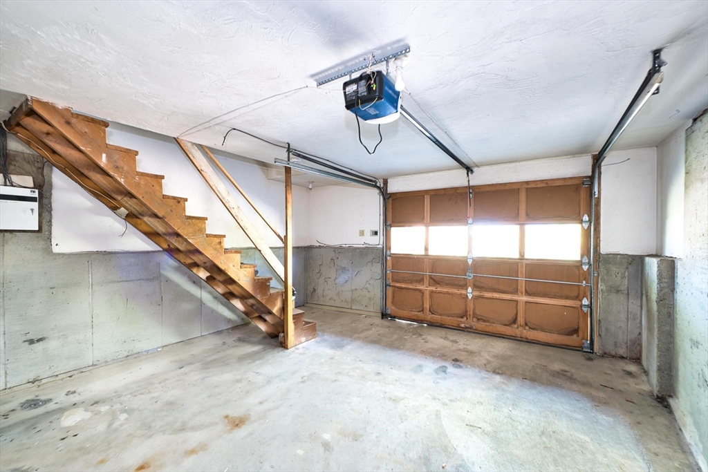 103 Valentine Street, Unit 3 Fall River, MA 02720 - Photo 37 of 41