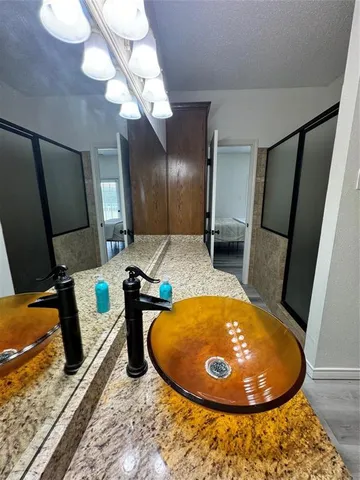 $1,675 | 8511 Westover Court, Unit 216, Granbury, TX 76049