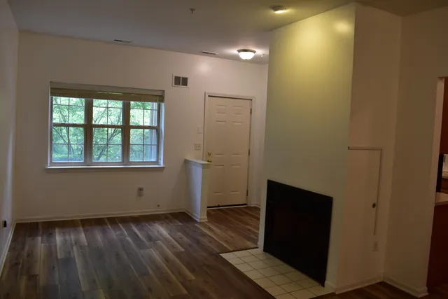 $2,200 | 39696 Rockcrest Lane, Northville, MI 48168