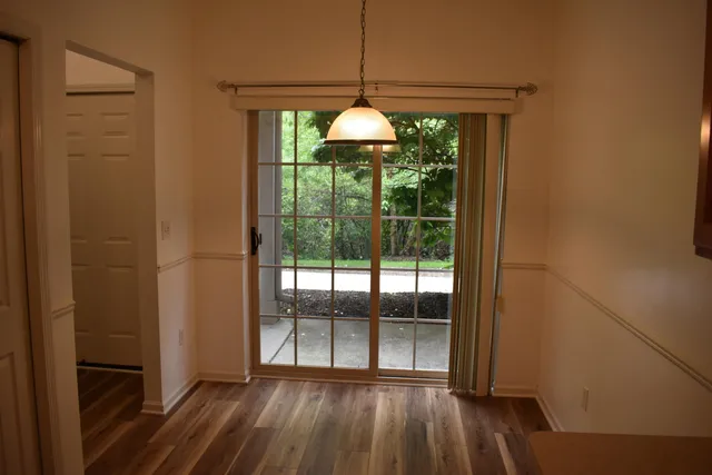 $2,200 | 39696 Rockcrest Lane, Northville, MI 48168