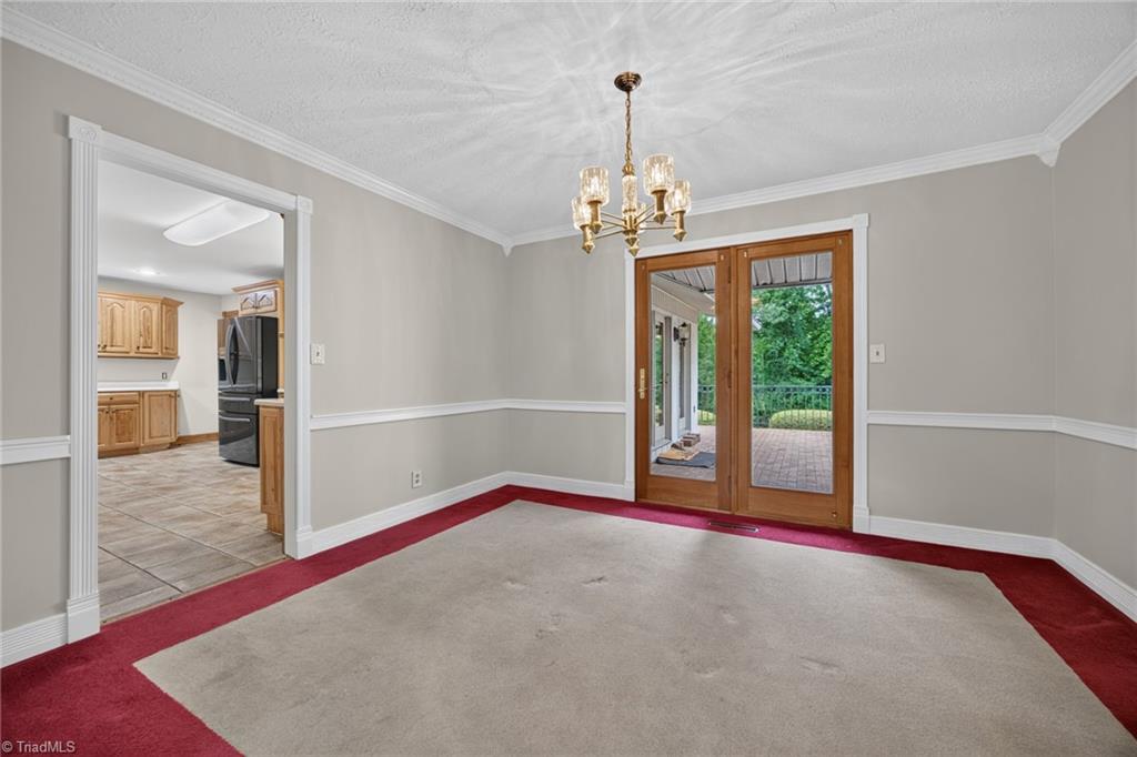 323 Nurse Road Ararat, NC 27007 - Photo 8 of 35 Gallery Image 8