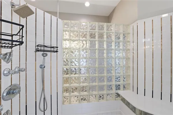 $995,000 | 16370 Northwest 130th Terrace, Platte City, MO 64079