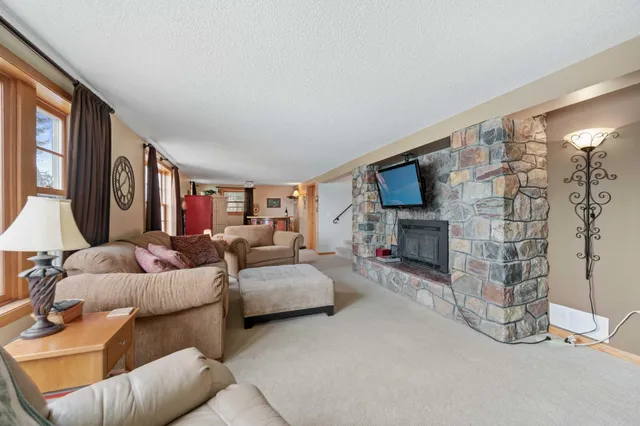 $699,900 | 18412 Sherrys Arm Road, Grand Rapids, MN 55744