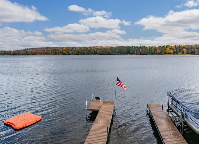 $699,900 | 18412 Sherrys Arm Road, Grand Rapids, MN 55744