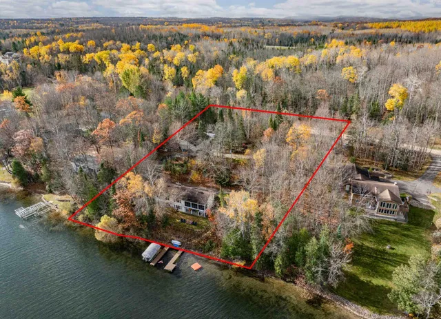 $699,900 | 18412 Sherrys Arm Road, Grand Rapids, MN 55744