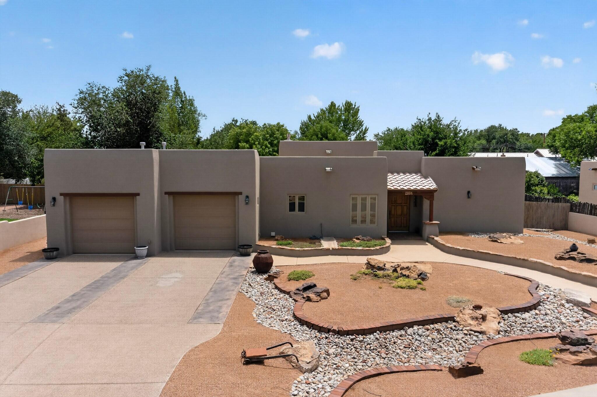 2604 Rincon Del Rio Court Northwest Albuquerque, NM 87107 - Photo 2 of 47 Gallery Image 2