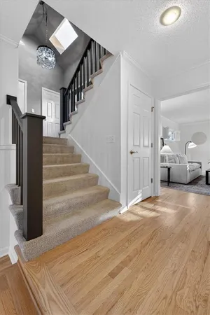 $585,000 | 7407 West 101st Terrace, Overland Park, KS 66212