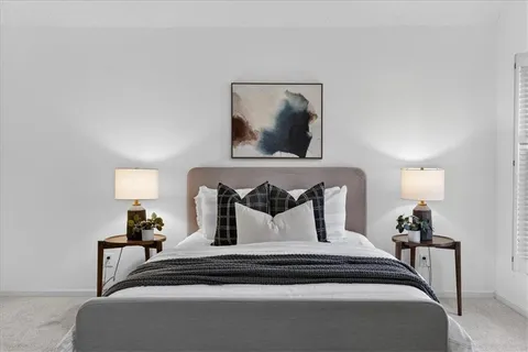 $585,000 | 7407 West 101st Terrace, Overland Park, KS 66212