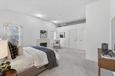 $585,000 | 7407 West 101st Terrace, Overland Park, KS 66212