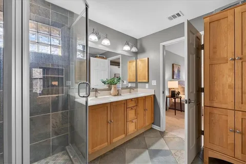 $585,000 | 7407 West 101st Terrace, Overland Park, KS 66212