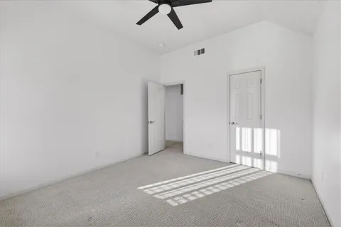 $585,000 | 7407 West 101st Terrace, Overland Park, KS 66212