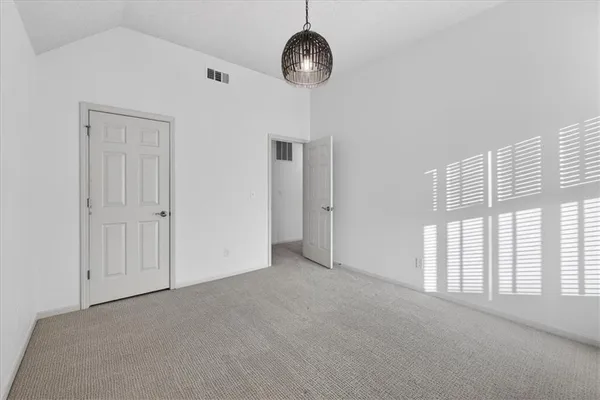 $585,000 | 7407 West 101st Terrace, Overland Park, KS 66212