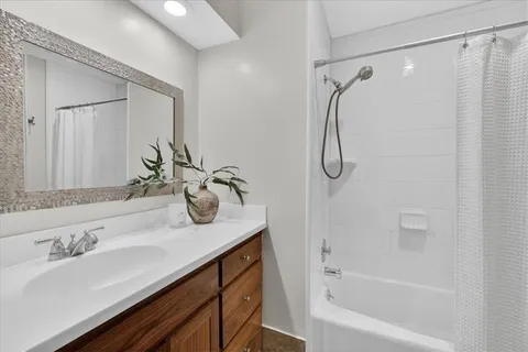 $585,000 | 7407 West 101st Terrace, Overland Park, KS 66212