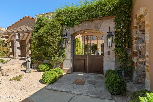 $12,795,000 | 42383 North 111th Place, Scottsdale, AZ 85262