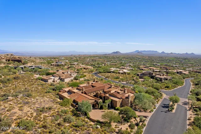 a house view with a outdoor space