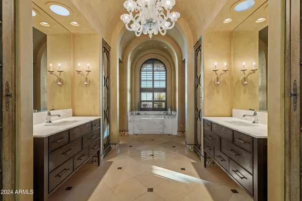 $12,795,000 | 42383 North 111th Place, Scottsdale, AZ 85262