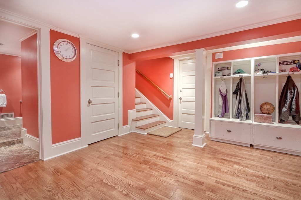 15 Livermore Road Wellesley, MA 02481 - Photo 26 of 42 Gallery Image 26