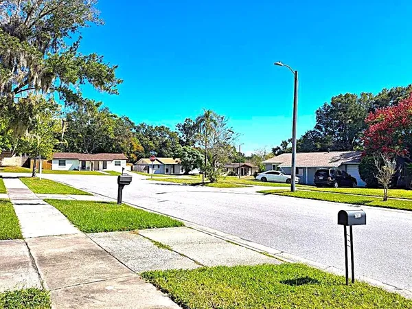 $1,850 | 2812 Dovewood Street, Clearwater, FL 33759